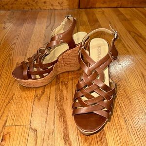 Criss cross brown wedge heels